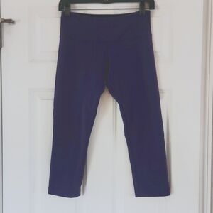 Lululemon reversible athletic cropped pants